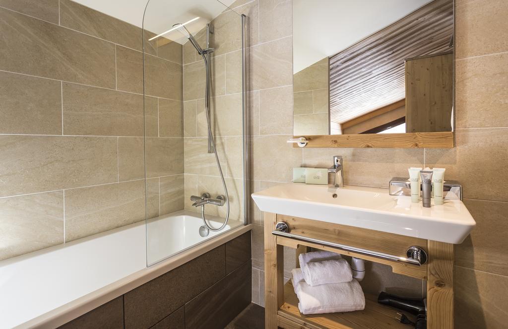 Hotel Saint Charles Val Cenis Lanslebourg-Mont-Cenis Zewnętrze zdjęcie